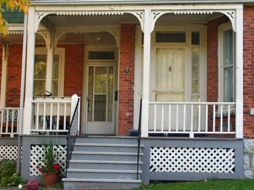 Detail of Inglewood's wooden porch and front entranceways.; MCL, 2008