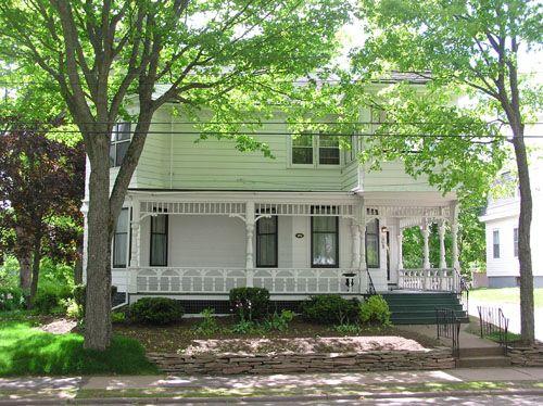 Mary Vernon House, Truro, NS, east elevation, 2004.; Heritage Division, N.S. Dept. of Tourism, Culture and Heritage, 2004