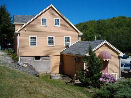 West elevation, Alexander Kedy House, Mahone Bay, Nova Scotia, 2004.
; Heritage Division, NS Dept. of Tourism, Culture and Heritage, 2004.