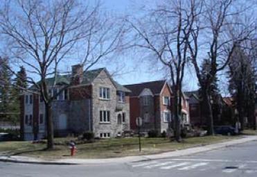 General view of a house from the second phase of construction of the Model City, 2007.; Parks Canada Agency / Agence Parcs Canada, 2007.