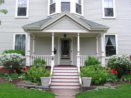 C. A. MacQuarrie House, porch detail, 2004; Heritage Division, NS Dept. of Tourism, Culture and Heritage, 2004