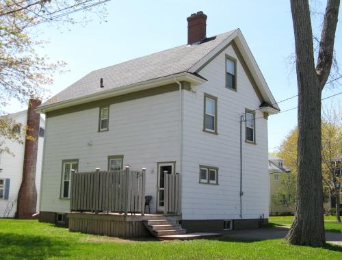 Showing northeast elevation; City of Summerside, 2009