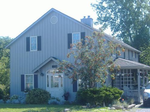 Of note is the one-and-a-half storey structure and porch addition.; Callie Hemsworth, 2008