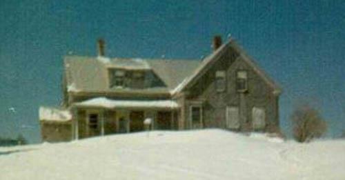 The John Boynton House before renovations in 1986; Evelyn Peters