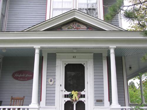 William J. Kent House, entrance detail, 2004; Heritage Division, NS Dept. of Tourism, Culture, and Heritage, 2004