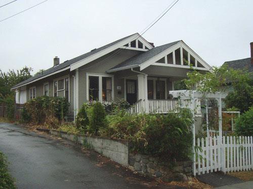 Newbury Residence; City of Nanaimo, 2009