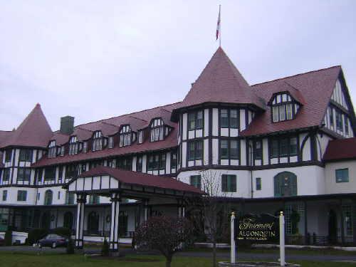 This photograph shows the front façade and the entrance, 2009; Town of St. Andrews
