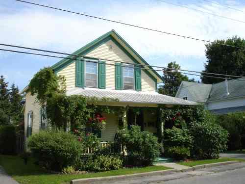 Front view; RHI 2006