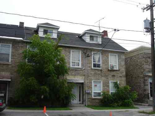 View showing position on the street; RHI 2006