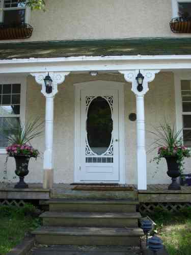 Front entrance.; RHI 2006