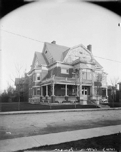 Front (southwest) façade of 5 Blackburn Avenue; OHT 2009