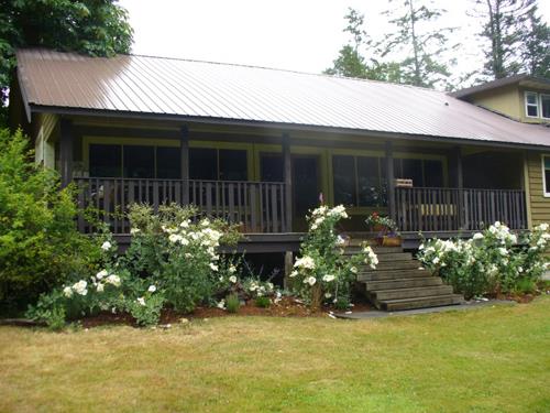 Tribune Bay Lodge; Ministry of Tourism, Culture and the Arts, Heritage Branch, 2009