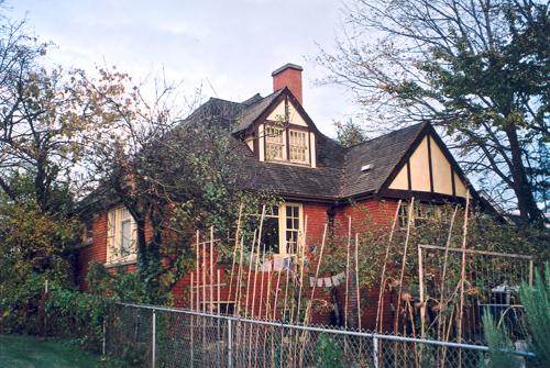 Exterior view of the Horspool Residence.; District of Saanich, 2004.