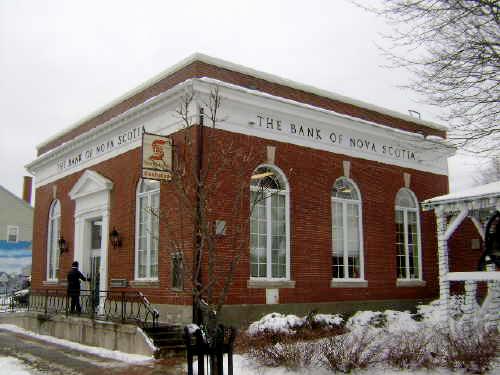 This photograph illustrates the contextual view of the building, 2009; Town of St. Andrews