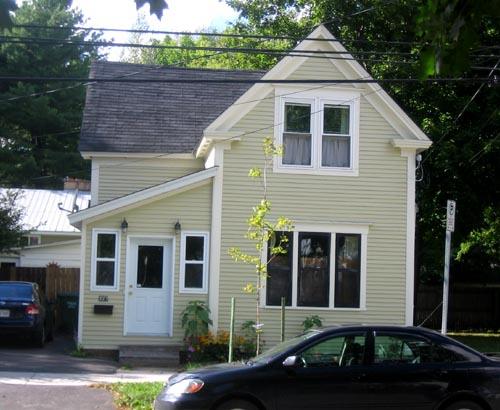 Image of the Scarr Cottage, front facing view; City of Fredericton