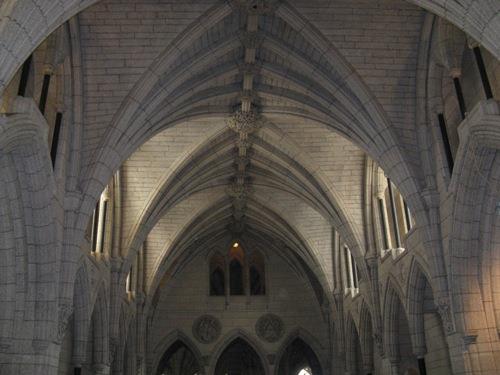 Interior view of Centre Block showing the rib and fan vaulting and decorative motifs, 2010.; Parks Canada / Parcs Canada, Catherine Beaulieu 2010.