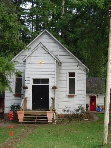 Exterior view of the Sperling Church and Hall, February 2004.; Township of Langley, Julie MacDonald, 2004.