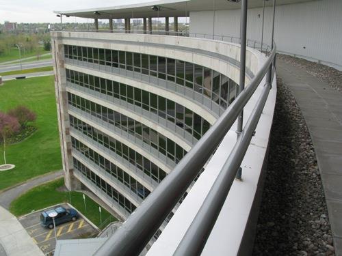 Detail view of the CBC Building, showing the sophistication of the three, identical parabolic elevations, 2002.; Parks Canada Agency / Agence Parcs Canada, Michel Pelletier, 2002.