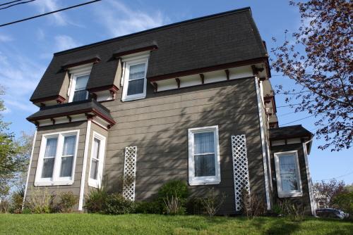 South elevation; Province of PEI, F. Pound, 2009