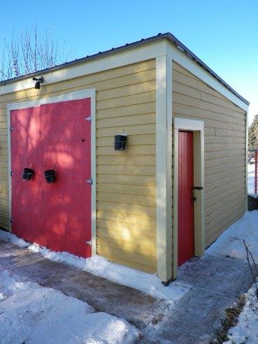 Wooden Shed; Nora Smith, 2012.