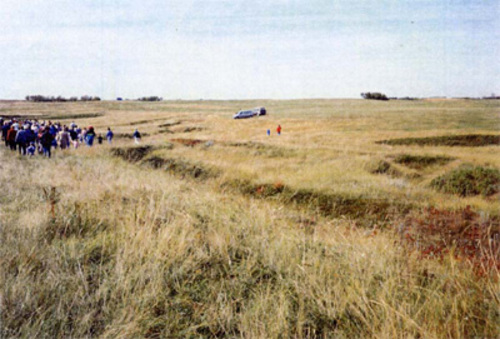 Dulmage Walk in 1993 in Camp Hughes fields; Parks Canada / Parcs Canada, 1993 (Grant Tyler)