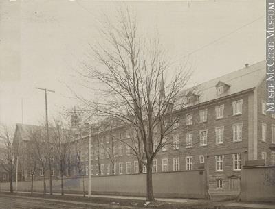 Grey Nuns Convent building from Guy Street, Montreal, QC, about 1890; Musée McCord Museum / MP-0000.869.7
