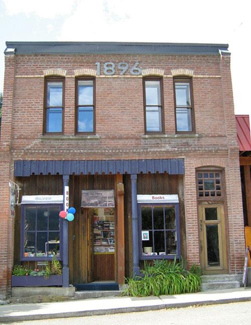 331 Front Street front view; Village of Kaslo, 2012