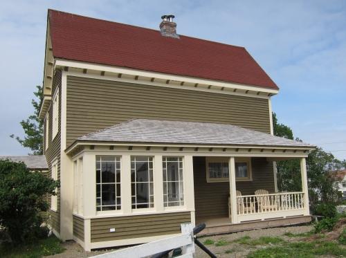 View of the left facade of Archibald Christian House, Trinity, NL. Photo taken 2012.; © HFNL 2012 