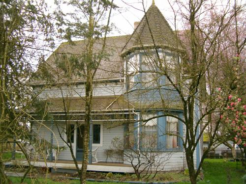 Exterior view of the Collishaw House, 2004; City of Surrey, 2004