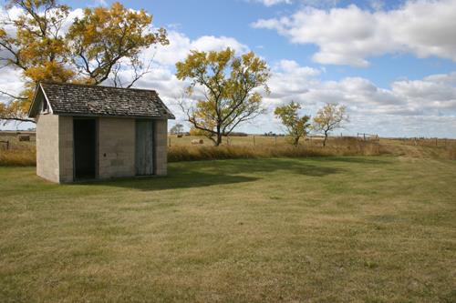 View of changing hut at Holmfield Swimming Hole, Holmfield, 2011.; Historic Resources Branch, Manitoba Culture, Heritage and Tourism, 2011
