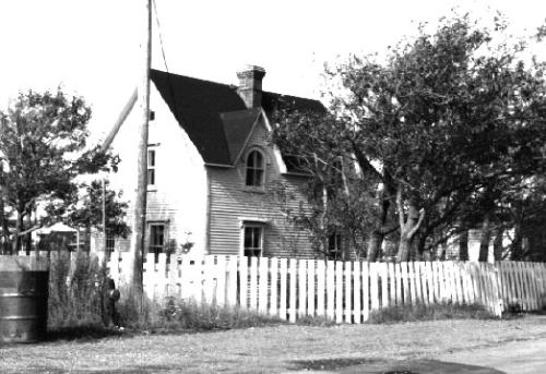View of the main façade of Frederick Mifflin House, Bonavista, NL. Photo taken as part of the Bonavista inventory in 1995.; © HFNL 1995