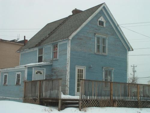 View of the rear and left facades of Frederick Mifflin House, Bonavista, NL.; © HFNL 2009