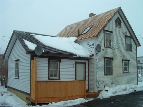 View of the rear and left facades of John Mifflin House, Bonavista, NL.; © HFNL 2009