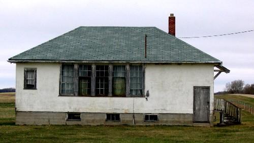 1952 school house at Hayward School from east; Government of Saskatchewan, Bruce Dawson, 2004