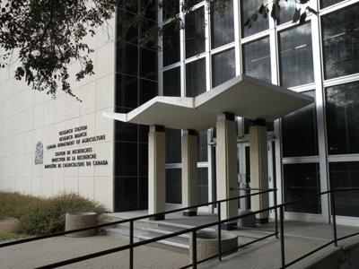 Front door; Agriculture and Agri-Food Canada