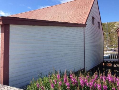 View of the rear façade of Herring Store, Battle Harbour, NL. ; © HFNL 2013 