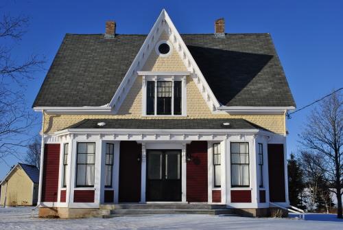 Front elevation; Province of PEI, F. Pound, 2010