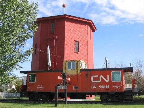 Looking southeast at water tower, 2004.; Government of Saskatchewan, Jennifer Bisson, 2004.