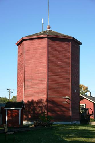 Exterior view of the MacGregorCanadian Pacific Railway Water Tower, Austin 2013; Historic Resources Branch, Manitoba Tourism, Culture, Heritage, Sport and Consumer Protection, 2014