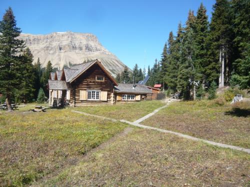 General view, Main Building, front and east elevation.; Parks Canada Agency / Agence Parcs Canada, ca./vers 2013.