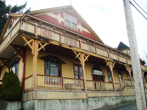 Jones Hotel, 12 Gatacre Street; Town of Ladysmith, 2013