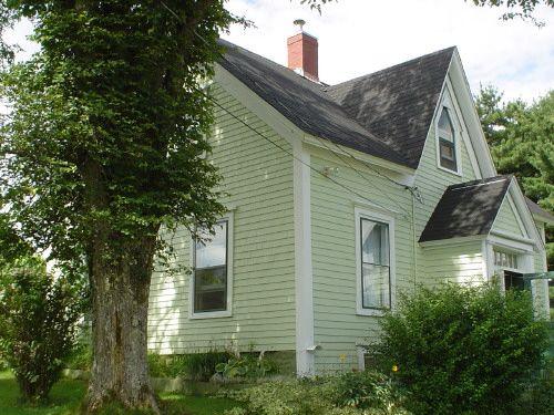 Naas House, New Town Lunenburg, front façade, 2004; Heritage Division, Nova Scotia Department of Tourism, Culture and Heritage, 2004