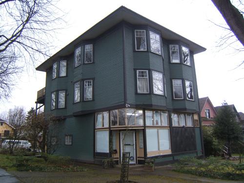 2589 Eton Street, Park Grocery and Woodside Apartments; City of Vancouver