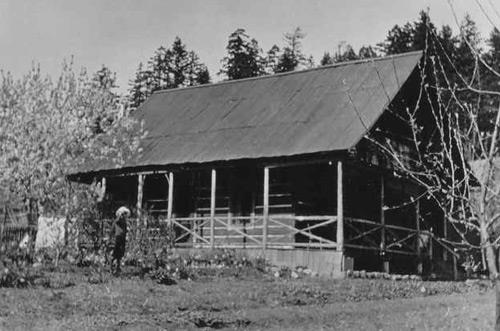 1589 Millstream Road, Caleb Pike House, historical, front view, 1914-1916; District of Highlands, 2016