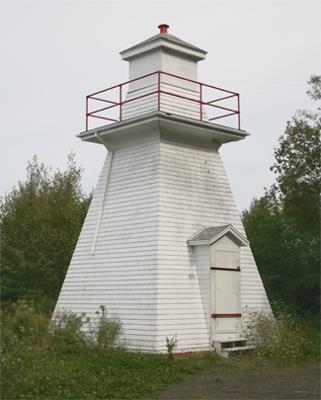 Corner view of Bear River Lighthouse showing various key elements from the square, tapered, wooden towers, 2011.; Kraig Anderson - lighthousefriends.com