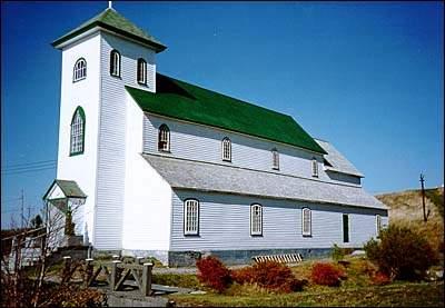 View of the main and right facades of Holy Apostles Roman Catholic Church, Renews, NL.; © HFNL 2005