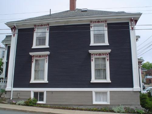 Zwicker House, Old Town Lunenburg, south façade, 2004; Heritage Division, Nova Scotia Department of Tourism, Culture and Heritage, 2004