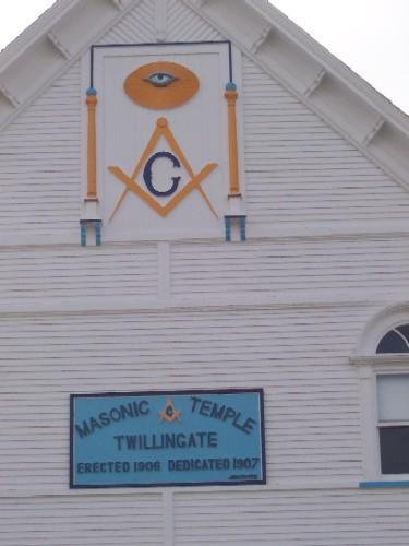 Detail view of the front facade of Twillingate Masonic Temple, Twillingate, NL. Photo taken in 2005.; © HFNL 2008