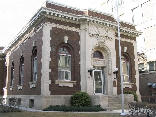 View of front and side façades, 2004.; Government of Saskatchewan, Maureen Pedersen, 2004.