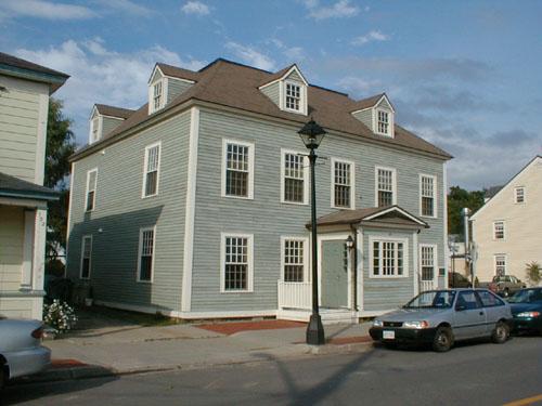 Image illustrates the building's Georgian design arrangements distinguished by its symmetrical layout of five window bays on both floors of the main façade with a central door/porch on the main level.; PNB 2005
